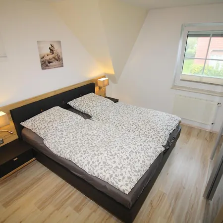Vakantiehuis Hp Touristik - Seepark Burhave 5